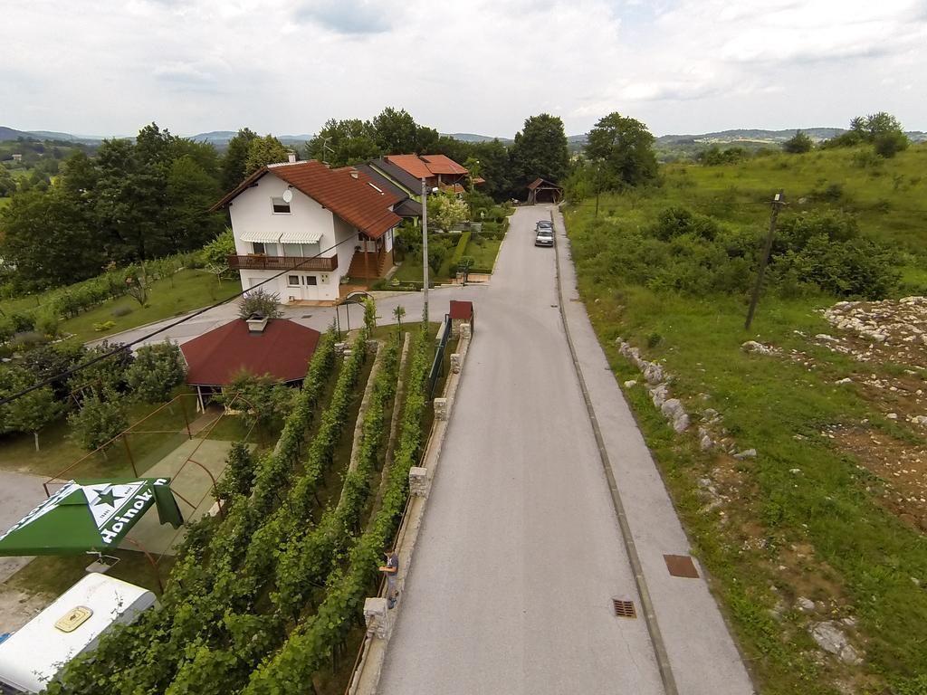 Apartment Bastaja Slunj Ruang foto